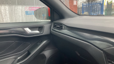 Ford Focus 1.5 EcoBoost 150 ST-Line 5dr Petrol Estate